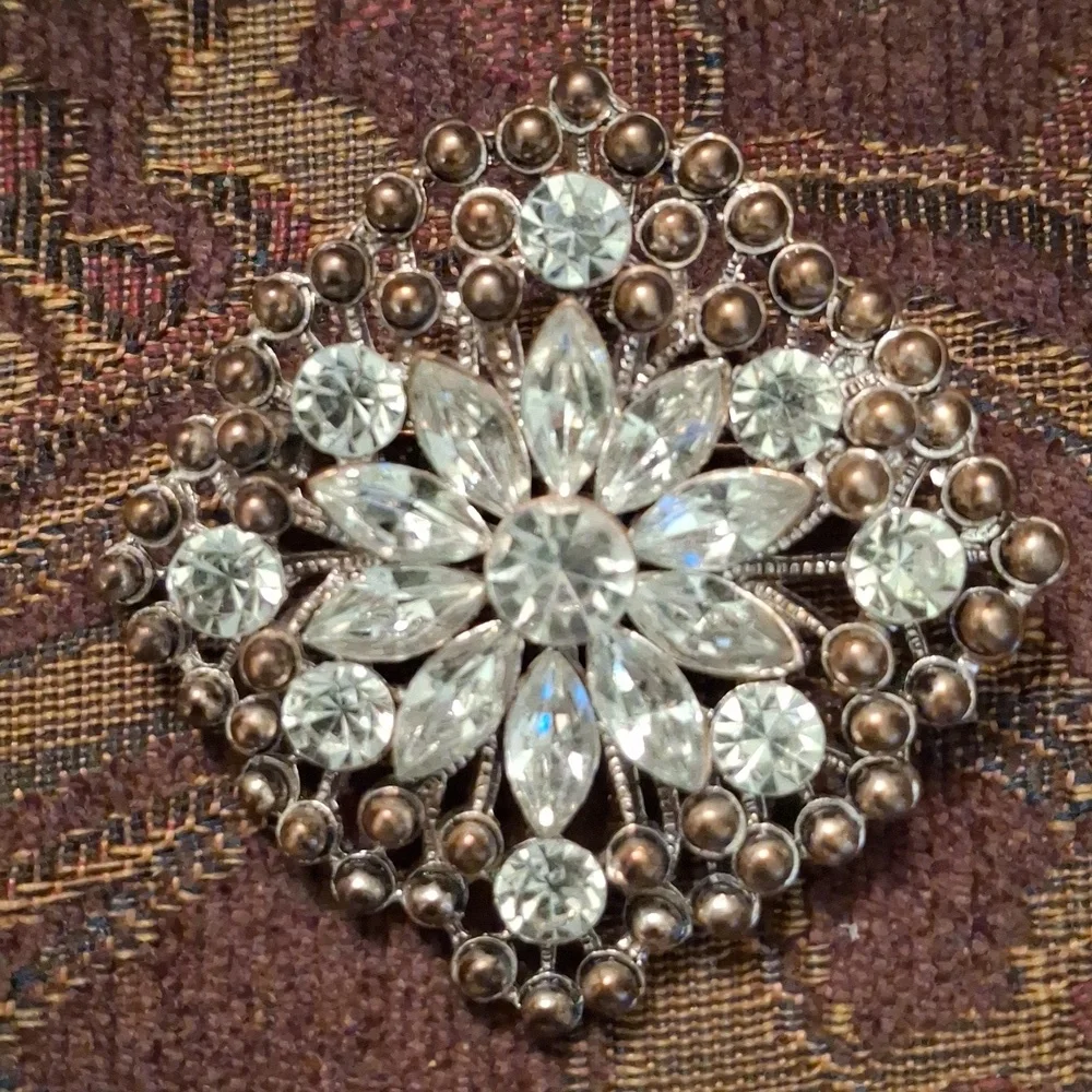 Vintage Style Crystal Brooch
